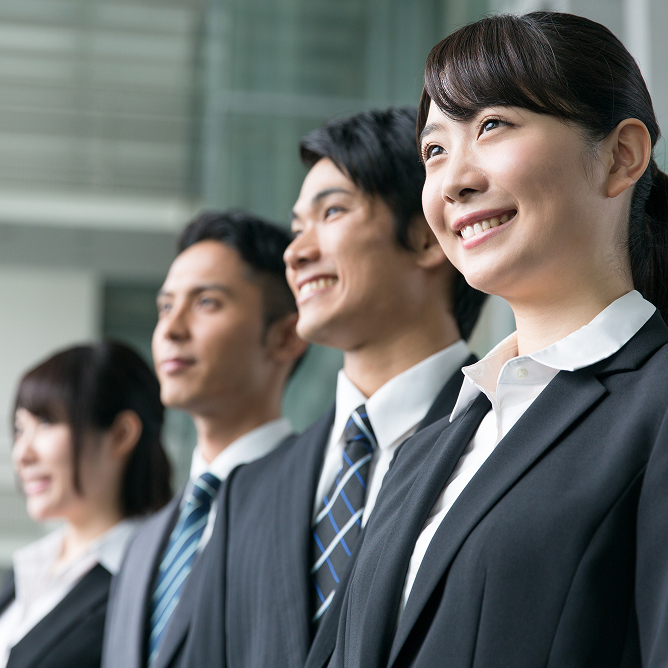 売却実績・地域相場に<br class='sp-style'>詳しい担当者が対応