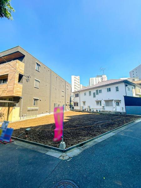 新築一戸建て台東区根岸５丁目 新築一戸建て／全３棟東京都台東区根岸５丁目日比谷線三ノ輪駅8980万円